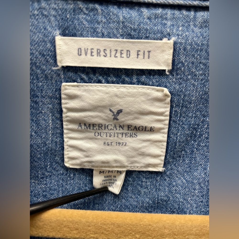 American Eagle Denim oversized shirt with Fun Patches - Picture 7 of 7